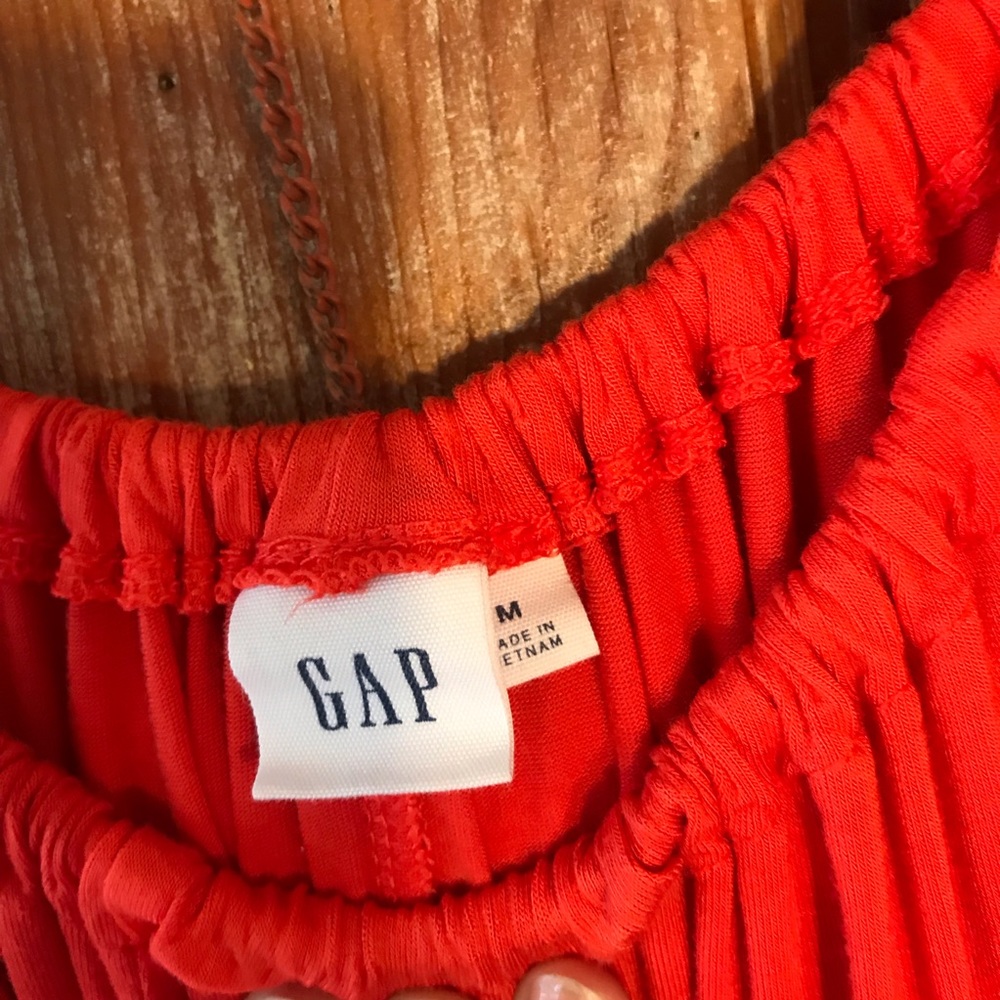 Asymmetrical Gap dress size medium 🧡